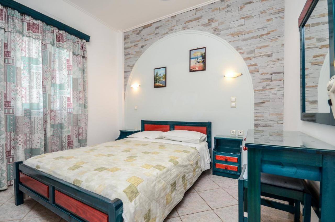 Polemis Studios & Apartments Agia Anna  Екстер'єр фото