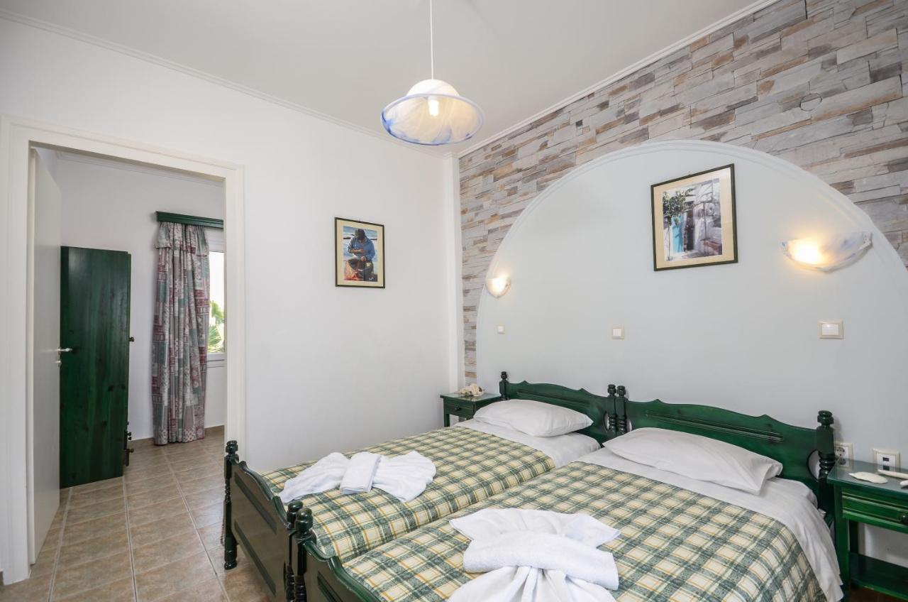 Polemis Studios & Apartments Agia Anna  Екстер'єр фото